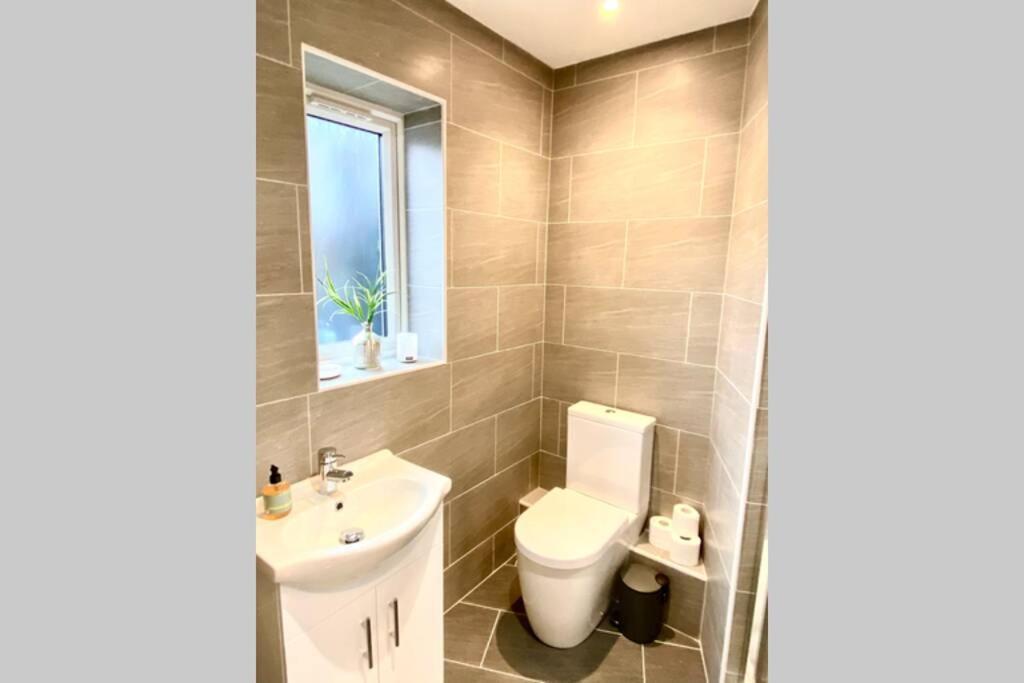 Stunning New Apartment Set In St Leonards On Sea Hollington  ภายนอก รูปภาพ